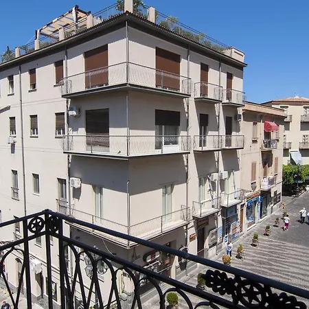 Apartment Porta Terra Cefalu